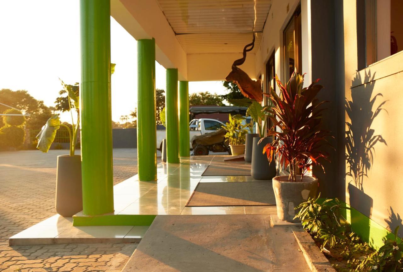 Laha Hotel Maun Zewnętrze zdjęcie