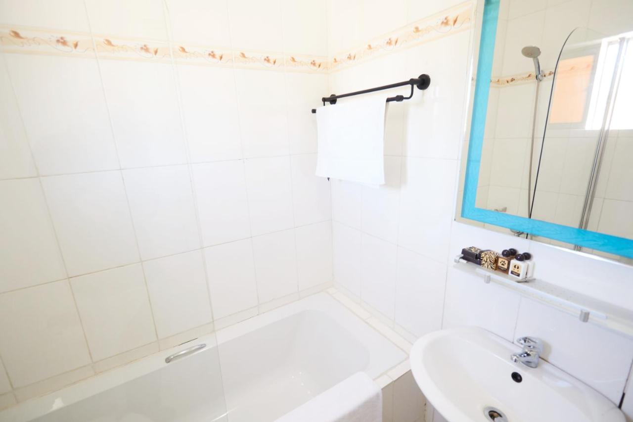 Laha Hotel Maun Zewnętrze zdjęcie